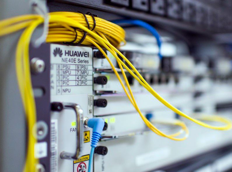 Американским телеком-компаниям не хватает средств для демонтажа оборудования ZTE и Huawei — СМИ